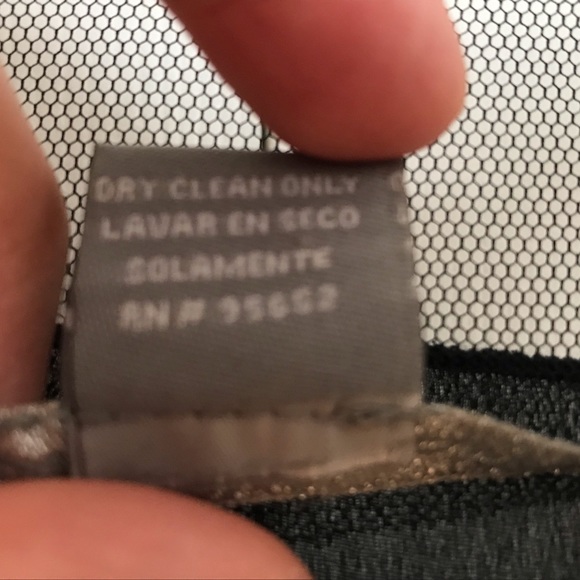 EUC Sans Souci Sleeveless Black Top/ Large/ Flashy front design/ Dry Clean Only - Picture 6 of 8